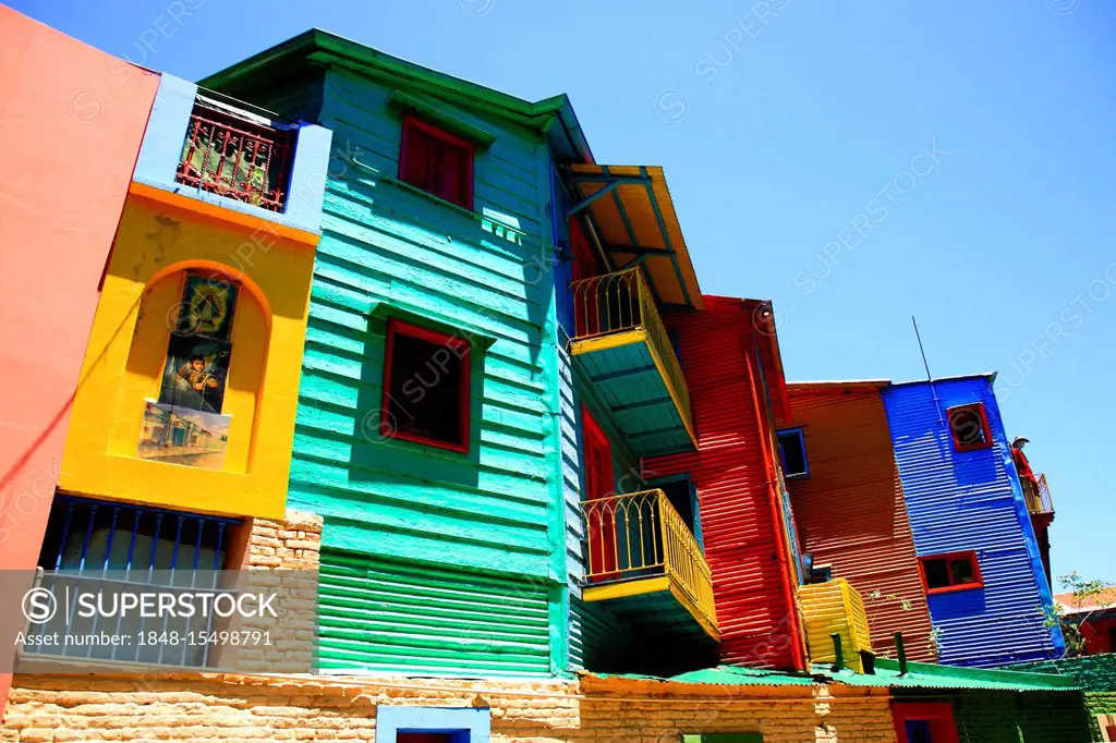 Colurful houses, corrogated iron facades, La Boca district, El Caminito, Buenos Aires, Argentina