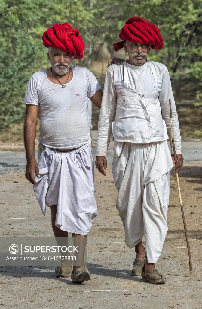 Indian men, member of the Rabari tribe, with a red turban, Bera, Rajasthan, India, Asia