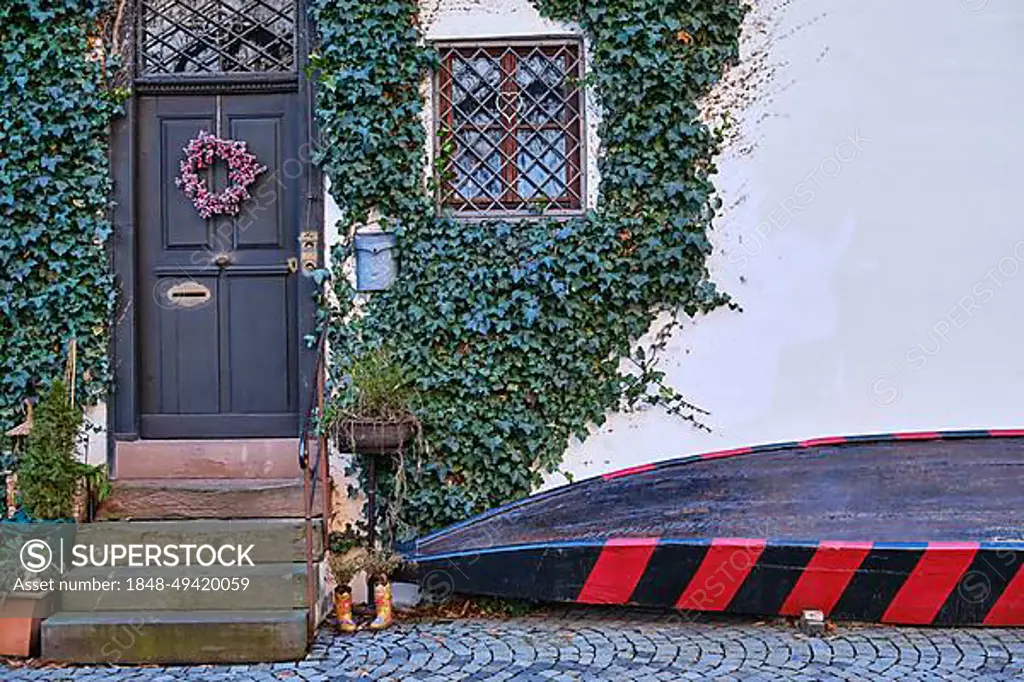 Ulm, Baden-Wuerttemberg, Germany, Europe, the so-called Schoene Haus, a heritage-protected building at Fischergasse 40 in the historic fishermen's quarter of the old town, was originally the house of the masters of the skippers' guild, Europe