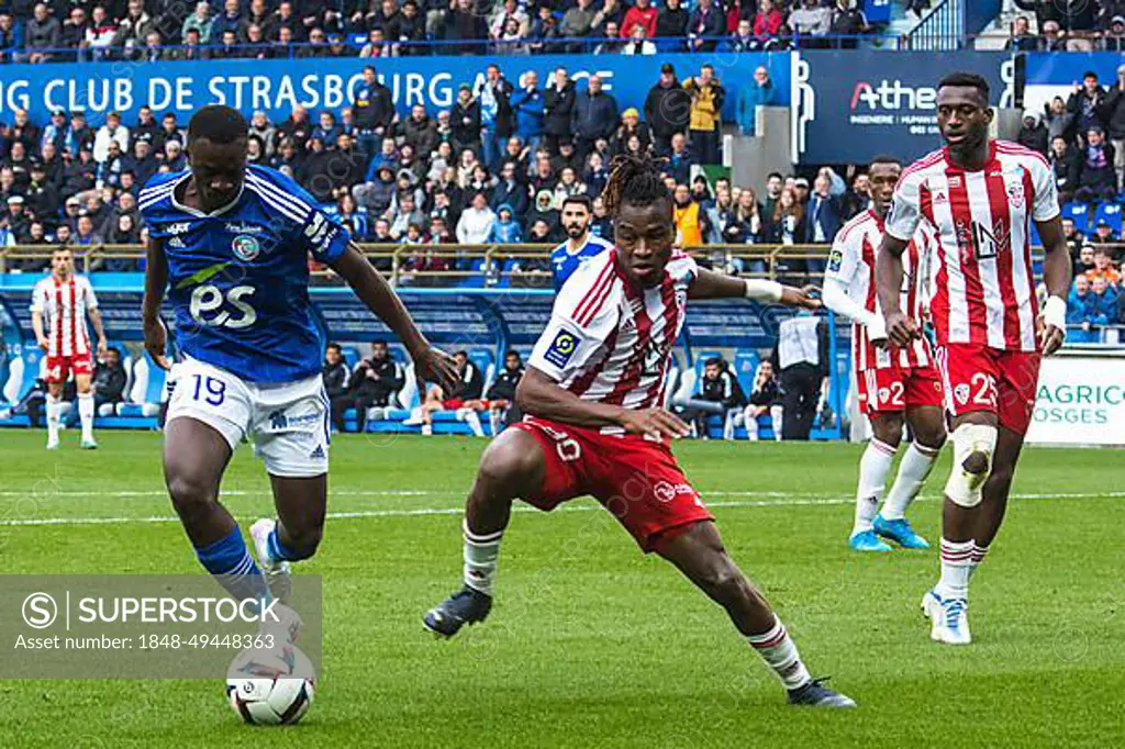 Mouhamadou DIARRA (Racing Strasbourg) tackles Youssouf KONE (Ajaccio)