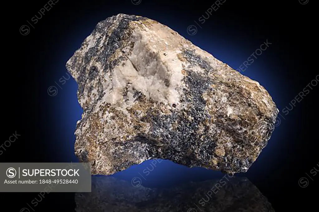 Hardystonite, Clinohedrite, Willemite, Calcite in White Light, Parker Shaft, Franklin, New Jersey, USA, North America