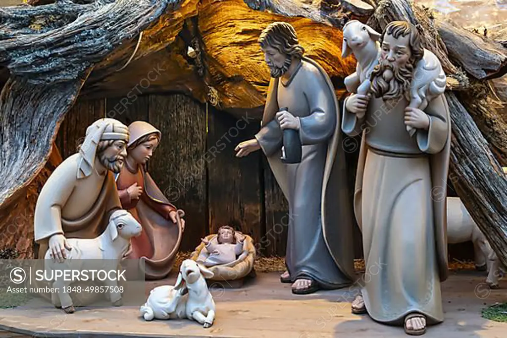 Christmas cot with the figures of Joseph, Mary and the baby Jesus in the stable, Christmas market Stuttgart, Baden-Wuerttemberg, Germany, Europe