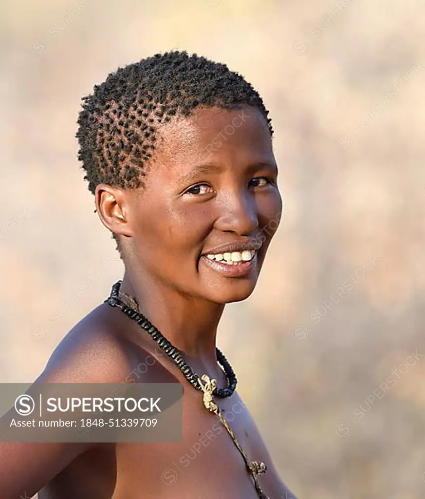 San Woman, Bushman tribe, portrait, Kalahari, Namibia, Africa