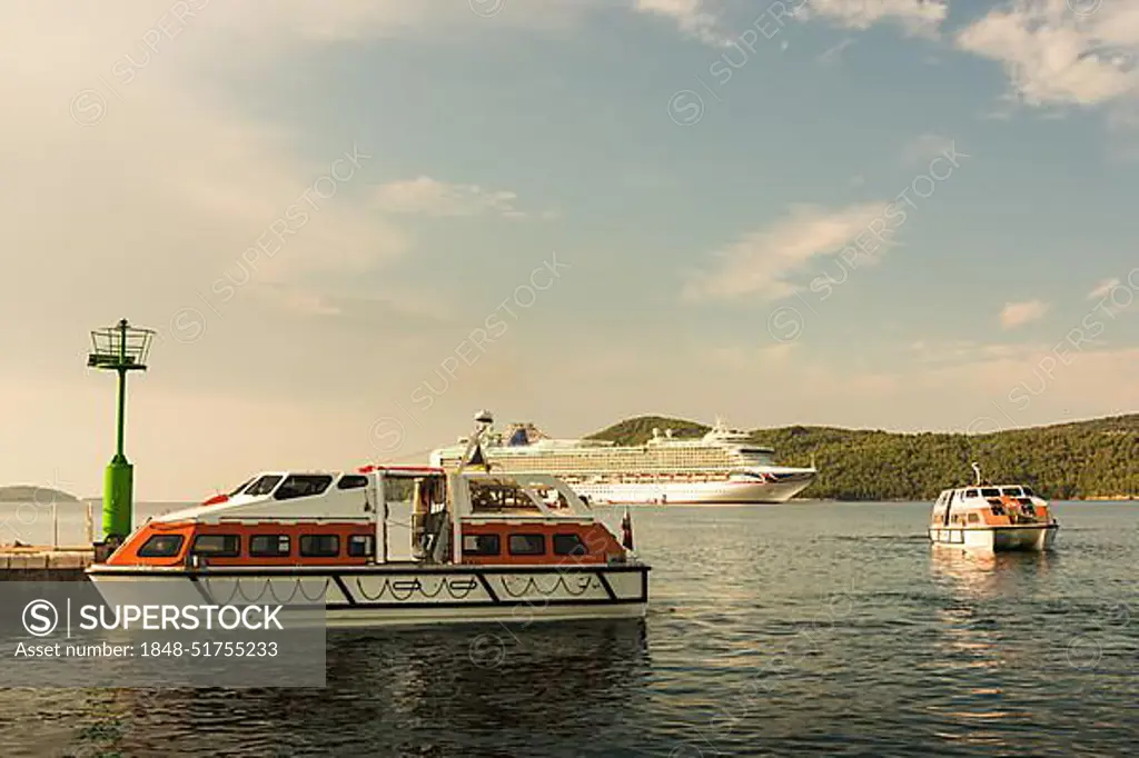 Cruise ship landing boats in croatia