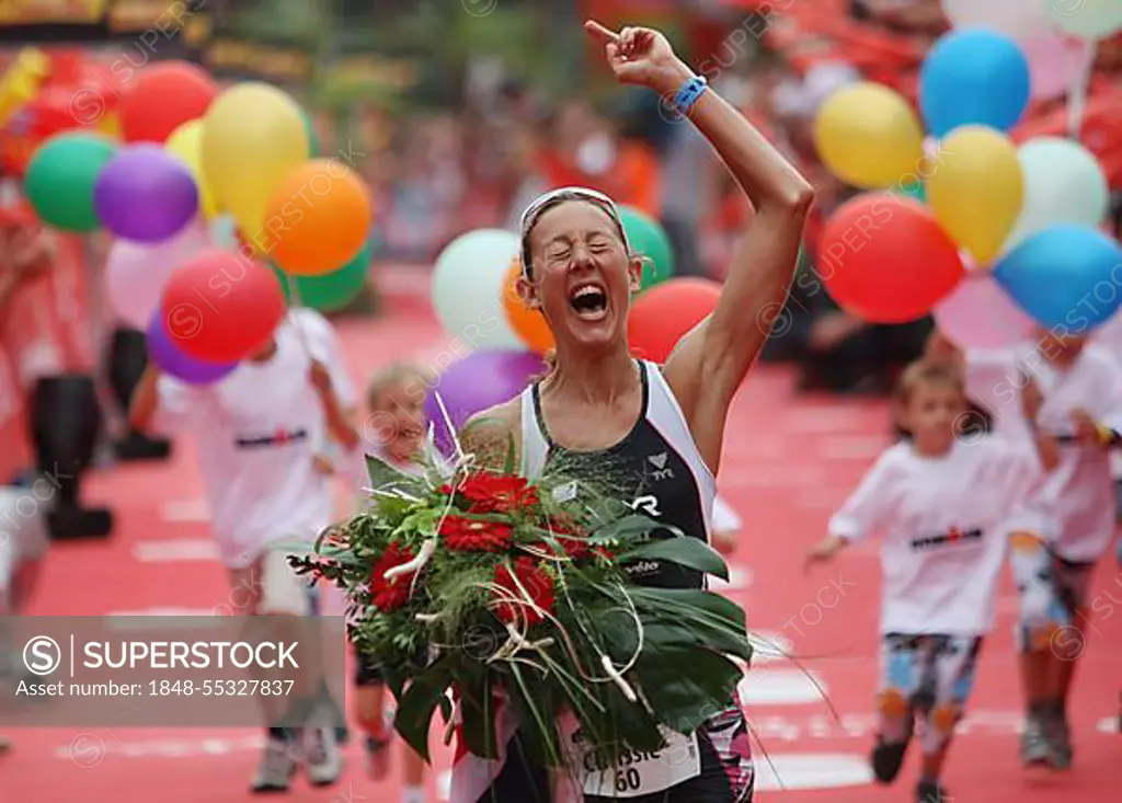 Chrissie Wellington, GBR, crossing the finish line, Ironman Europe 2008, Hochstadt, Frankfurt, Hesse, Germany, Europe