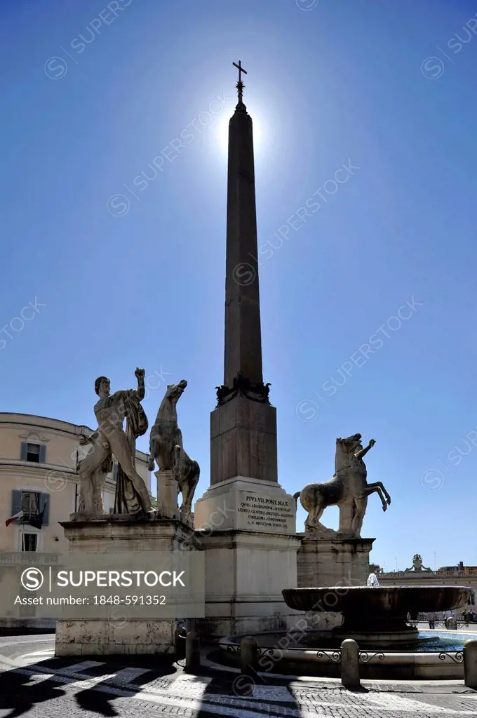 Obelisco del Quirinale e Fontana dei Dioscuri, obelisk with dioscuri statues and fountain, Piazza del Quirinale, Rome, Lazio, Italy, Europe