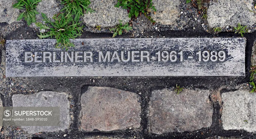 Ground marking, plaque over the course of the Berlin Wall, Berlin, Germany, Europe