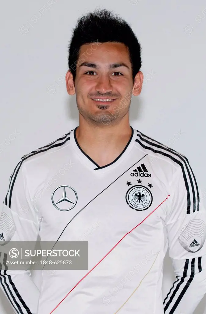 International player Ilkay Guendogan, official portrait photo session of the German men's national football team, 28/05/2012