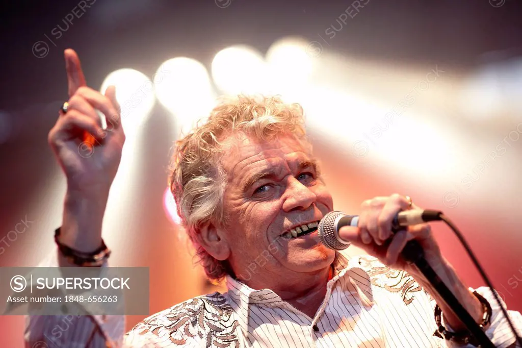 Dan McCafferty, lead singer of the rock band Nazareth at a concert in Sporthalle Oberwerth, Koblenz, Rhineland-Palatinate, Germany, Europe