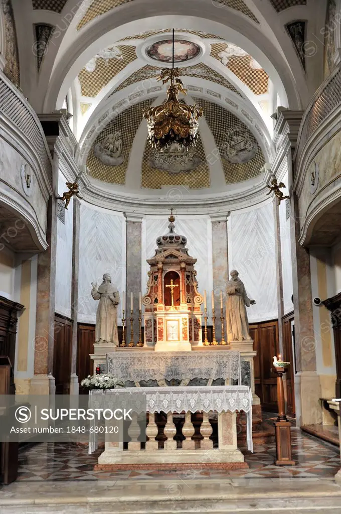 Altar area, Basilica di San Giacomo, built in 1742, Chioggia, Venice, Veneto, Italy, Europe