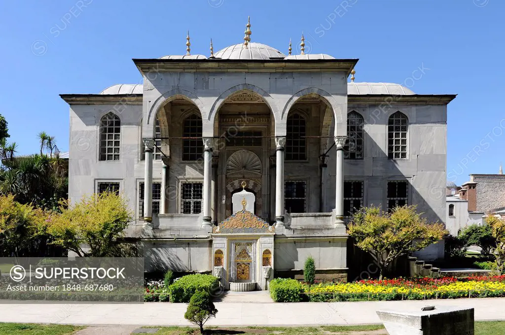 Enderun Library, Sultan Ahmed III library, Topkapi Sarayi, seraglio, Esky Sarayi, Topkapi Palace, Istanbul, Turkey