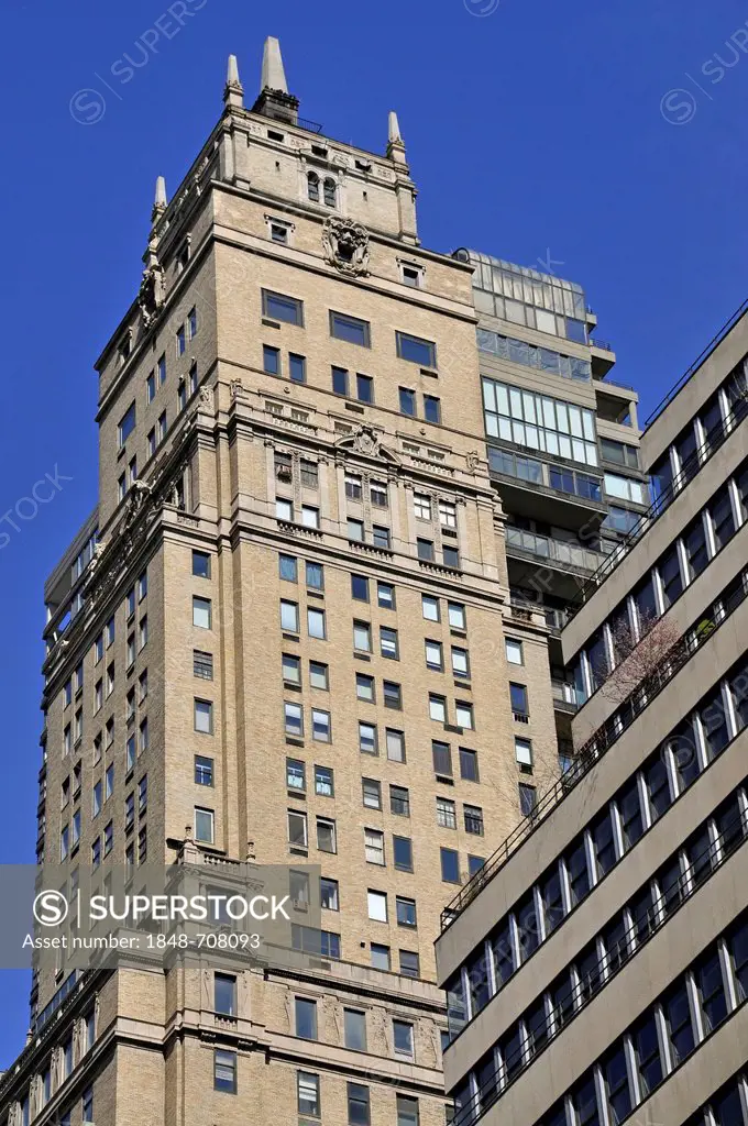 Residential high-rise building, luxury apartments, Fifth Avenue, Midtown, Manhattan, New York City, USA, America, PublicGround