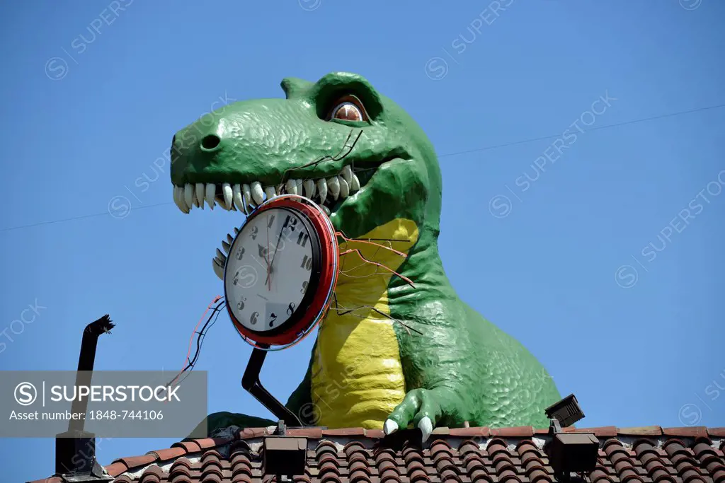 Dinosaur figure on the roof of Ripley's Believe It or Not! Odditorium, Hollywood Boulevard, Hollywood, Los Angeles, California, United States of Ameri...