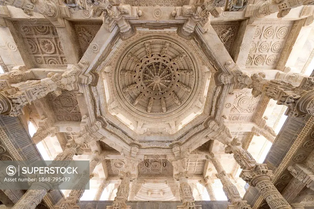 Interior hall with ornate pillars and ceilings, marble temple, Adinatha Temple, temple of the Jain religion