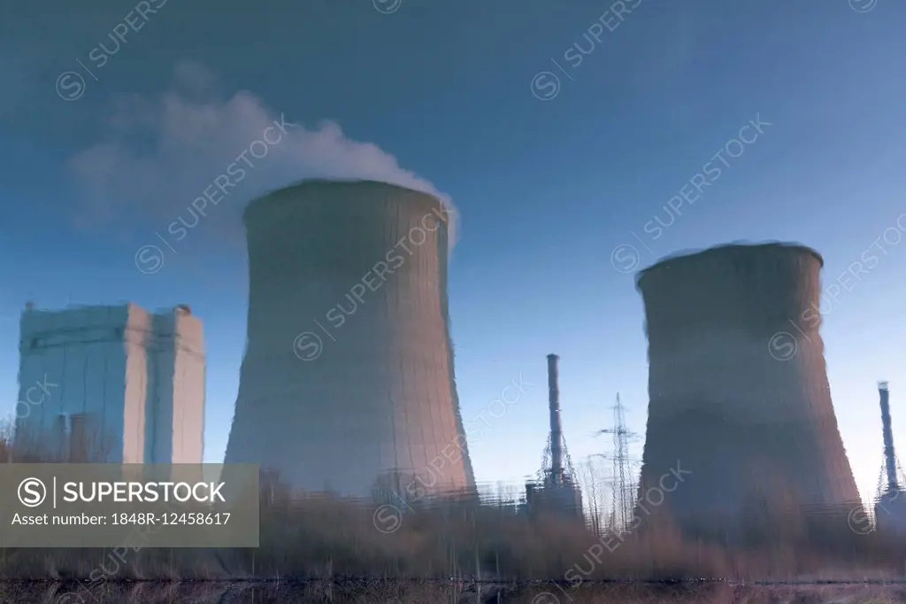 Gas-turbine combined-cycle plant, Gersteinwerk power plant, reflection in the Lippe river, Stockum, Werne, North Rhine-Westphalia, Germany