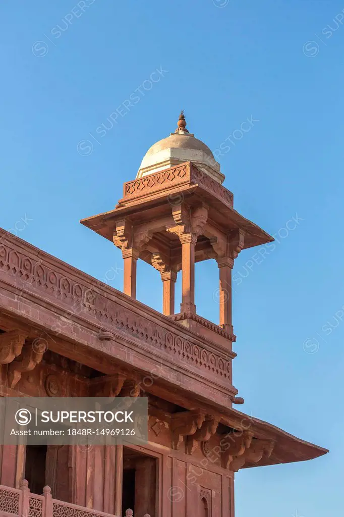 Samosa Mahal, architectural detail from the roof, Fatehpur Sikri, Uttar Pradesh, India