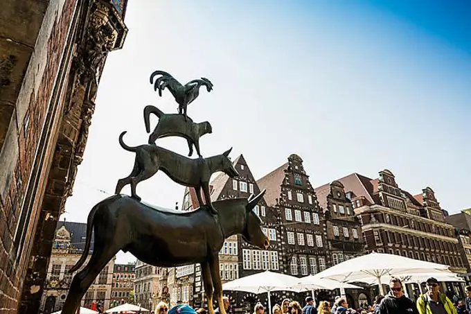 Bremen Town Musicians, bronze sculpture, artist Gerhard Marcks, Hanseatic City of Bremen, Germany, Europe