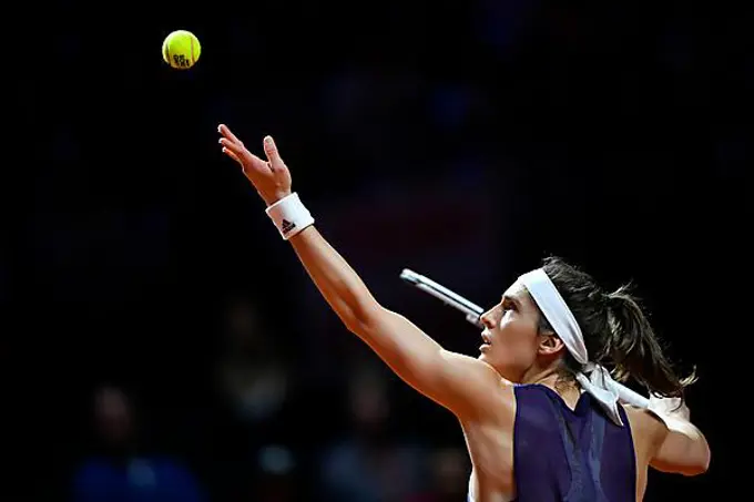 Tennis player Andrea Petkovic, Germany, serve, Porsche Arena, Stuttgart, Baden-Wuerttemberg, Germany, Europe