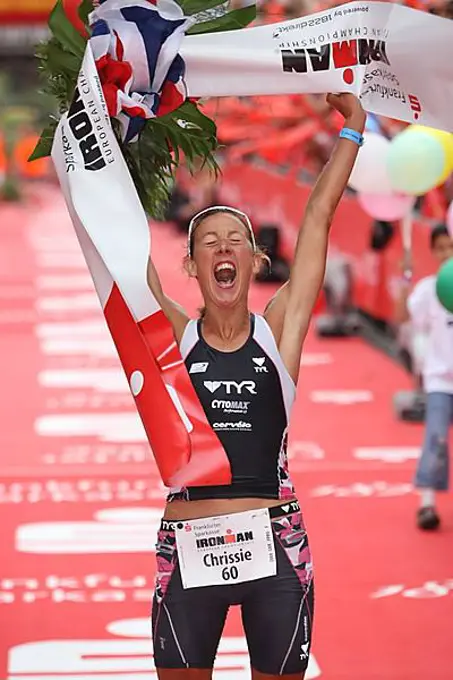 Chrissie Wellington, GBR, crossing the finish line, Ironman Europe 2008, Hochstadt, Frankfurt, Hesse, Germany, Europe