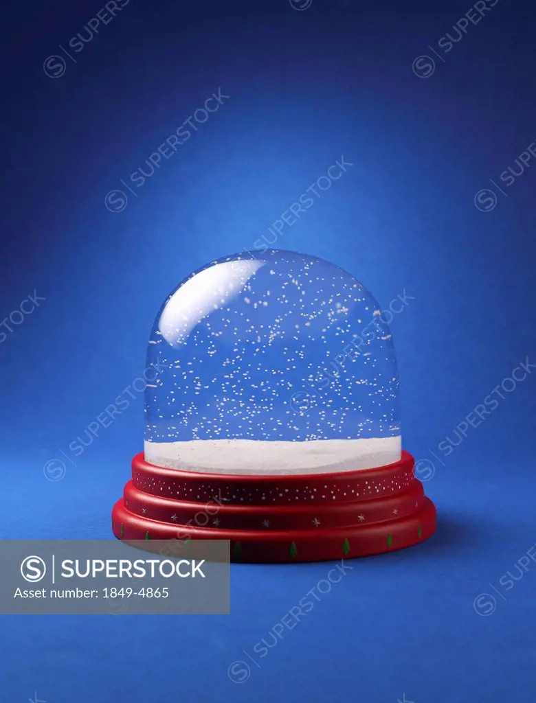 Snow in empty snow globe