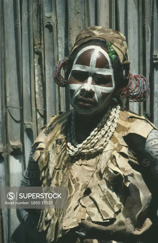 KENYA East Africa Tribal People Kikuyu tribesman wearing head