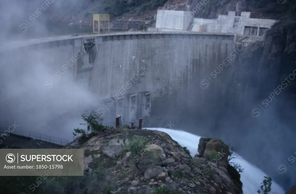 Zambia, Kafue Dam, Dam Near Lusaka On The River Kafue Which Impounds The Kafue Gorge Reservoir.