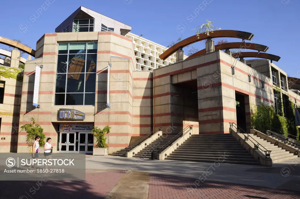 Usa, California, Los Angeles, 'Ackerman Union Building, Ucla, Westwood'