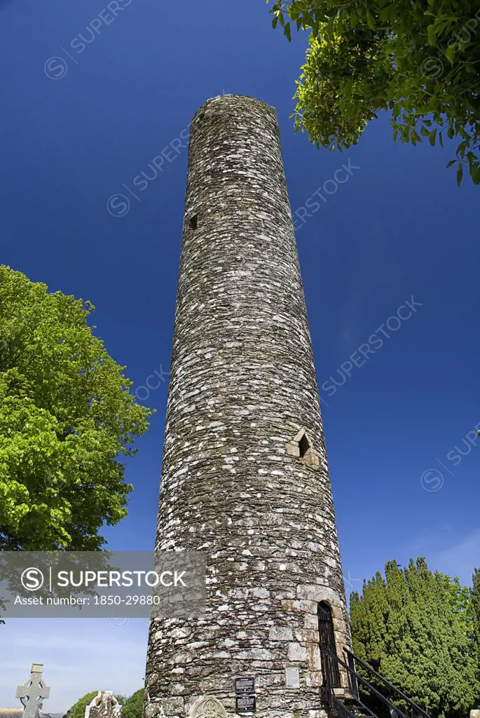 Ireland, County Louth, Monasterboice Monastic Site, Round Tower