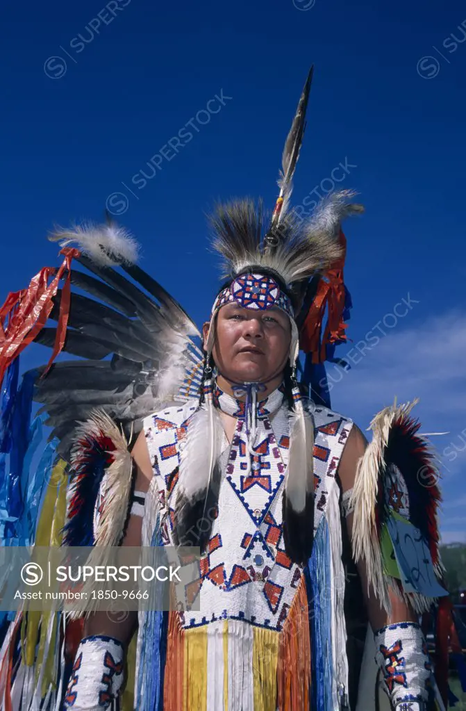 Canada, Alberta, Lethbridge, Blood Tribe Member In Traditional Dress At A Pow Wow