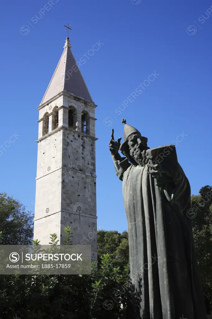 Croatia, Dalmatia, Split, Statue and belltower