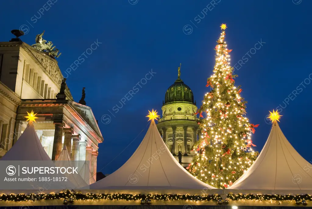 Germany, Brandenburg, Berlin, Christmas Market in the Gendarmenmarkt