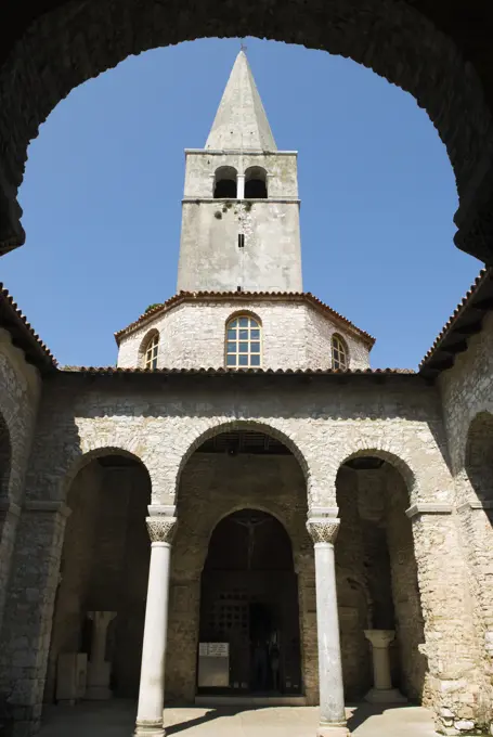 Croatia, Istria, Porec, Basilica of Euphrasius - courtyard with Baptistry and campanile