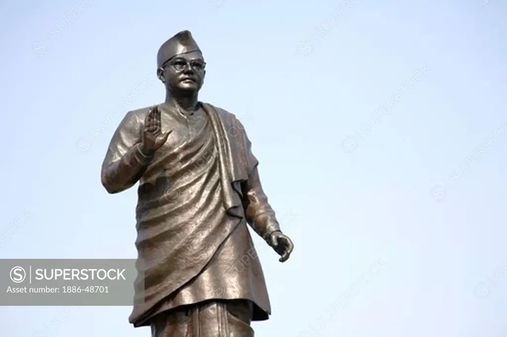 Statue of national leader and freedom fighter Netaji Subhash Chandra Bose ; Salt lake ; Calcutta now Kolkata ; West Bengal ; India