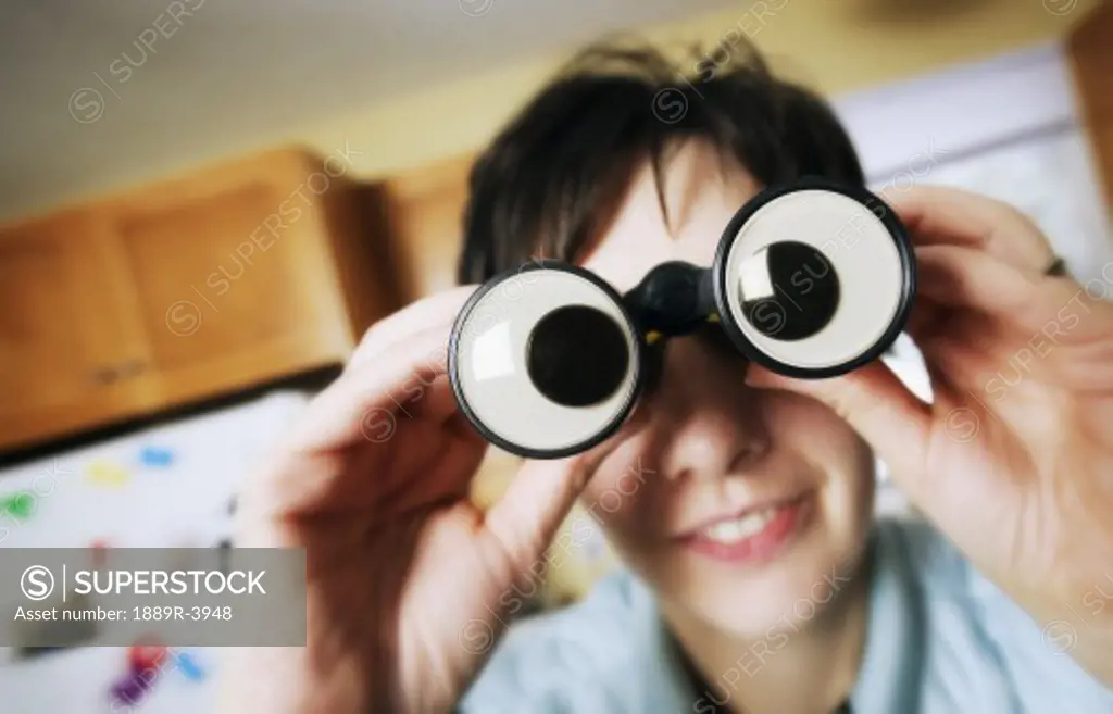 Goofy binoculars