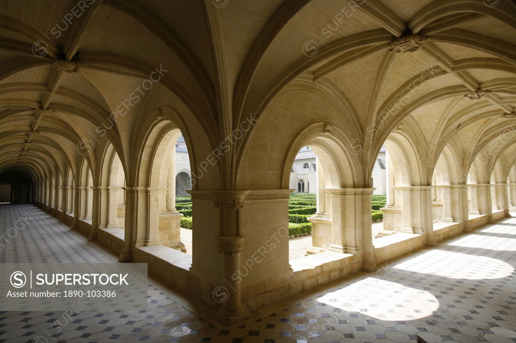 Cloister, Fontevraud Abbey, Fontevraud, Maine_et_Loire, France, Europe ...