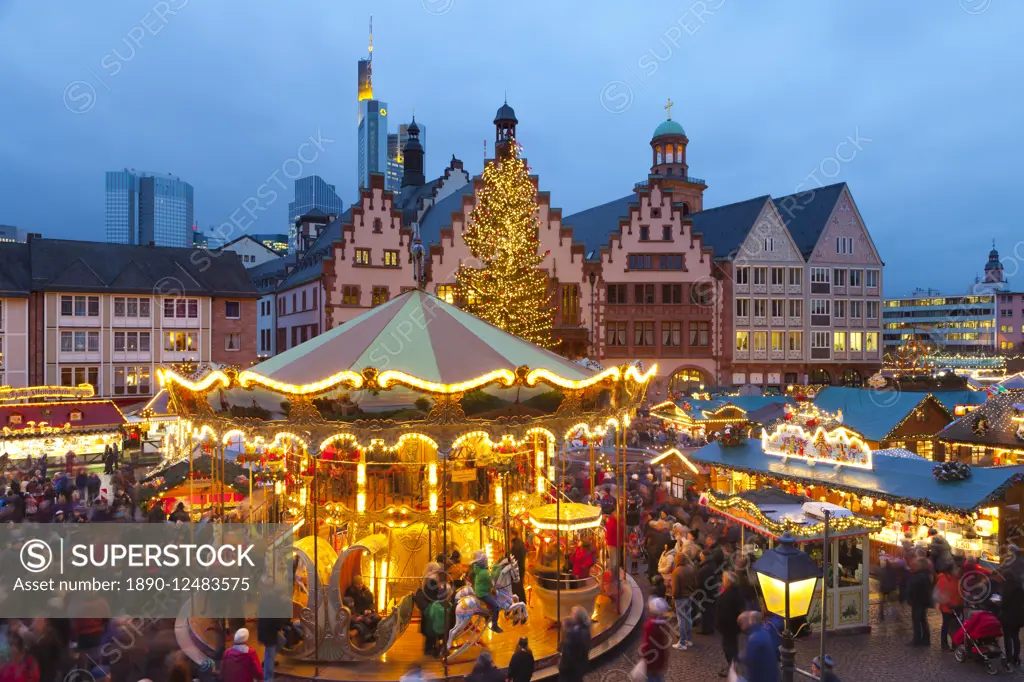 Christmas Market in Romerberg, Frankfurt, Germany, Europe