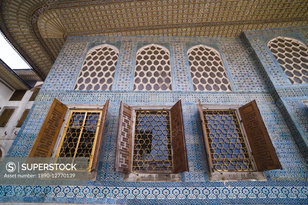 Topkapi Palace details of decoration, UNESCO World Heritage Site, Istanbul, Turkey, Europe