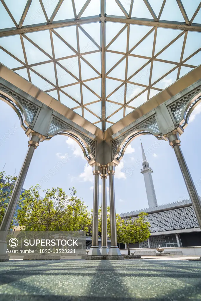 National Mosque (Masjid Negara Mosque) (Grand Mosque), Kuala Lumpur, Malaysia, Southeast Asia, Asia