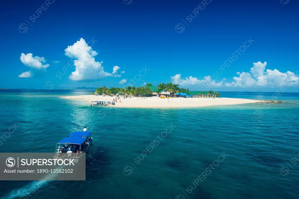 Beautiful South Sea island, Mamanuca Islands, Fiji, South Pacific