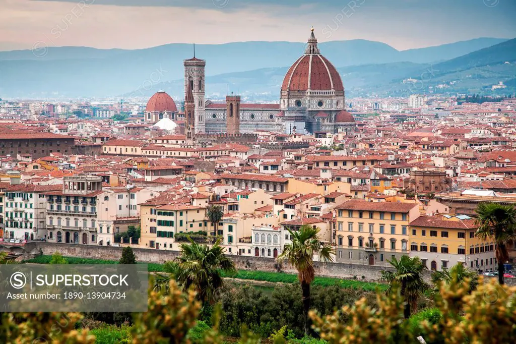 Florence panorama from Piazzale Michelangelo with Duomo, Florence, UNESCO World Heritage Site, Tuscany, Italy, Europe