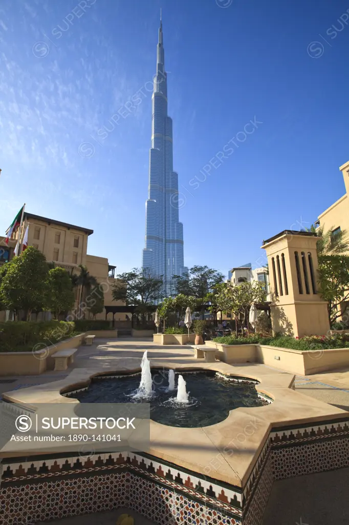 Burj Khalifa, the tallest man made structure in the world at 828 metres, viewed from the Palace Hotel, Downtown Dubai, Dubai, United Arab Emirates, Mi...