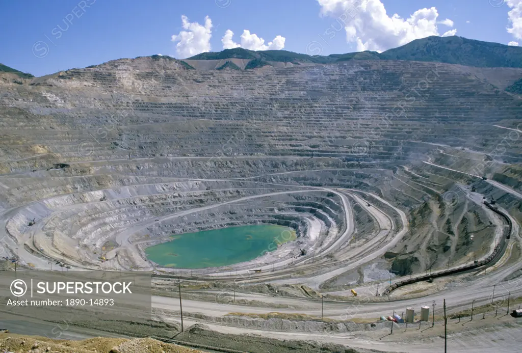 Bingham Canyon copper mine, largest man_made hole in the world, United States of America, North America