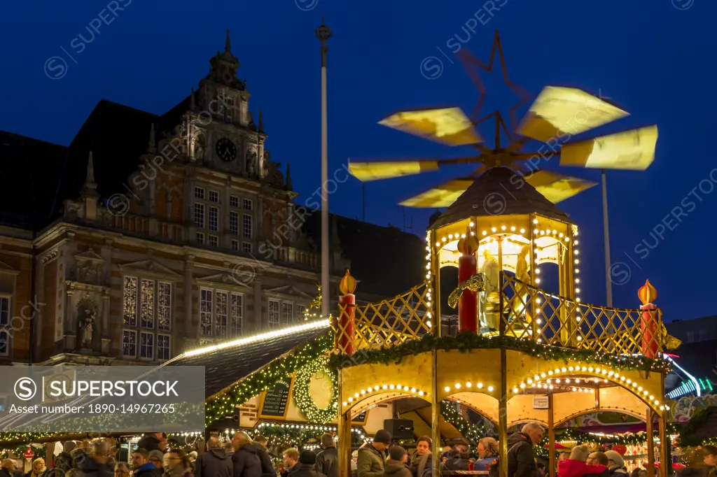 Christmas market at the town hall square at dusk in Harburg, a district of Hamburg, Germany, Europe