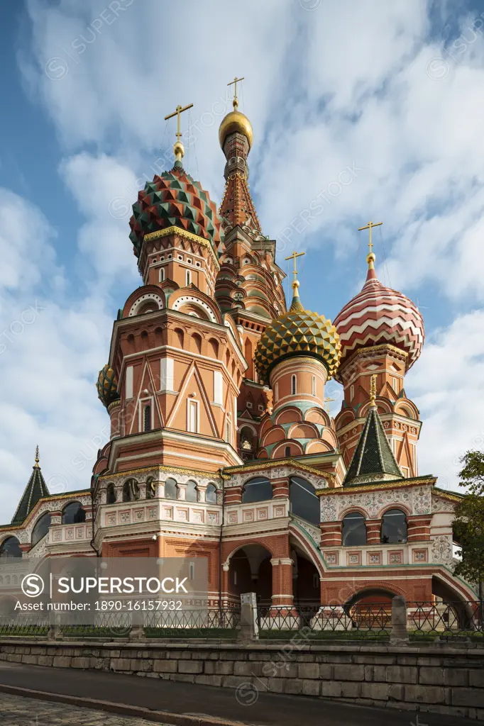 Exterior of St. Basil's Cathedral, Red Square, UNESCO World Heritage Site, Moscow, Moscow Oblast, Russia, Europe