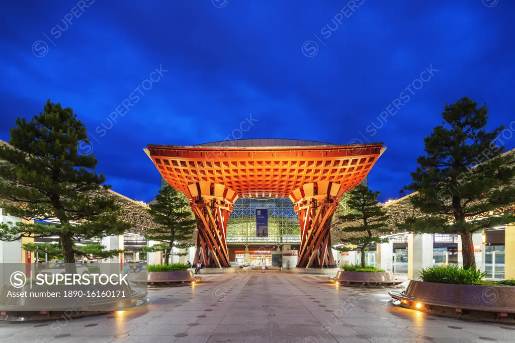 Torii shaped Kanazawa station, designed by architects Sejima and Nishizawa, Kanazawa City, Ishikawa prefecture, Honshu, Japan, Asia