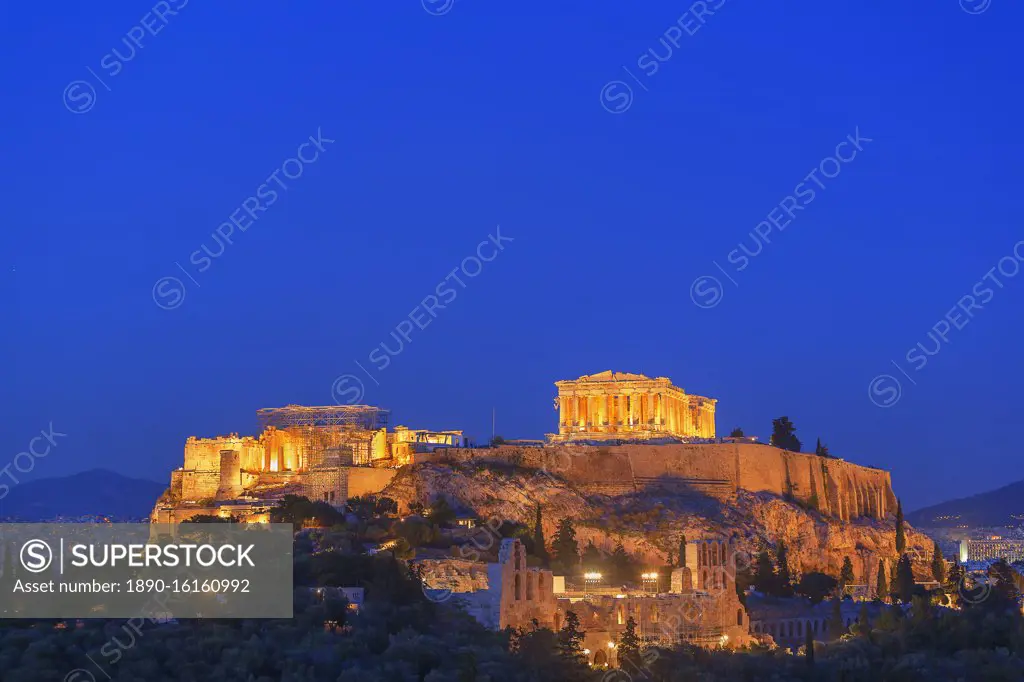 The Acropolis illuminated by floodlight, UNESCO World Heritage Site, Athens, Greece, Europe