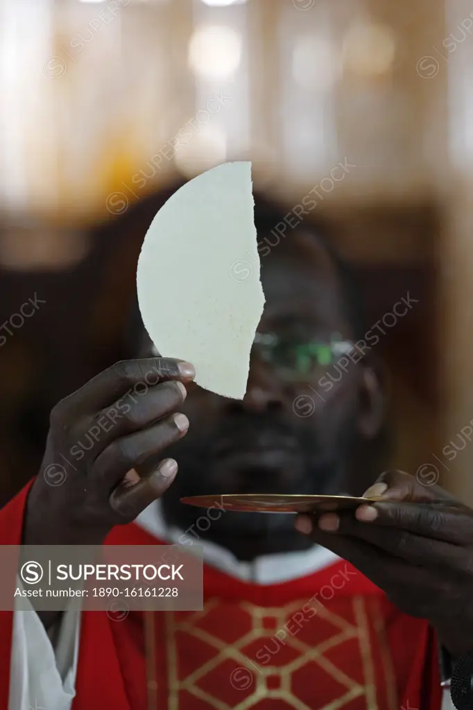 African church, Sunday Catholic Mass, Eucharist celebration, Agbonou Koeroma, Togo, West Africa, Africa