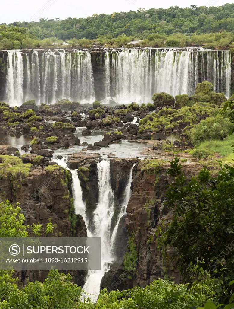 Iguazu Falls, Brazil, looking across to Argentinian falls, UNESCO World Heritage Site, Brazil, South America