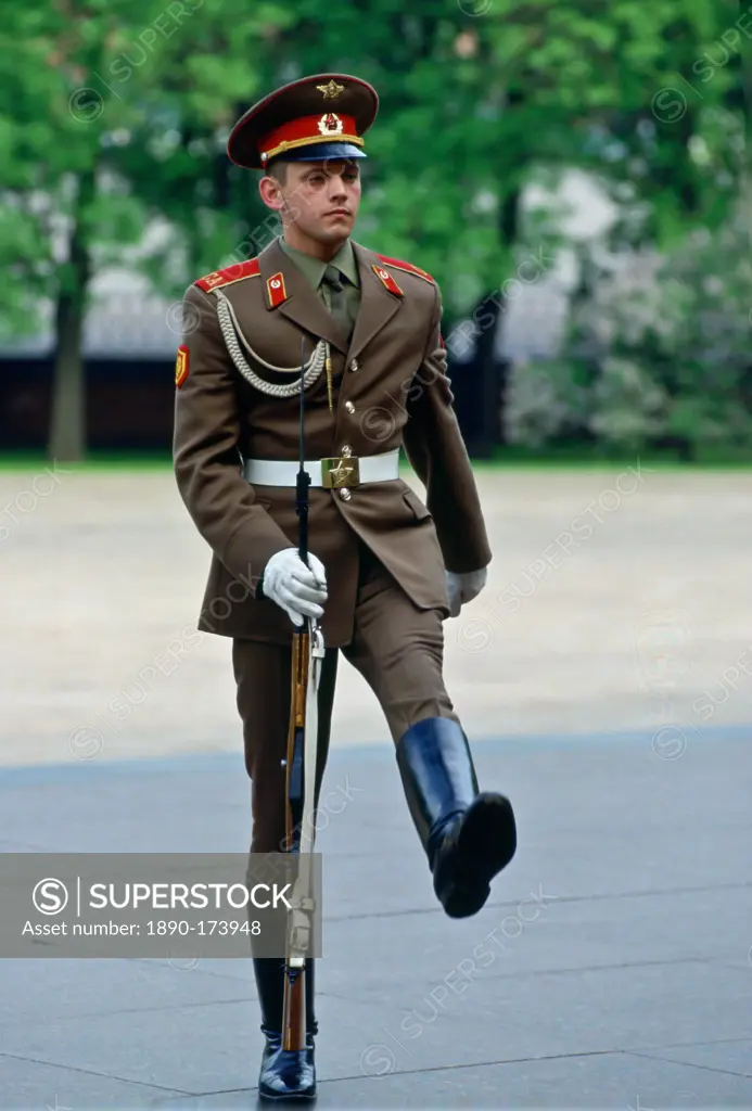 Soldier marching by the eternal flame in Alexander Gardens, Moscow