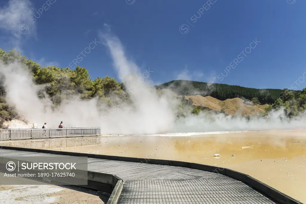 Champagne Pool, Wai-O-Tapu Thermal Wonderland, Rotorua, Bay of Plenty, North Island, New Zealand, Pacific